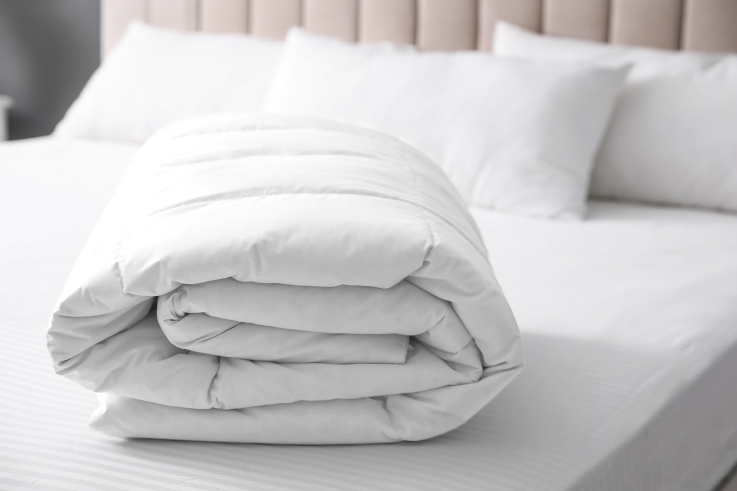 Los edredones nordicos de ICON SILK ofrecen un sueño saludable. Son de seda pura e hipoalergenicos por naturaleza.