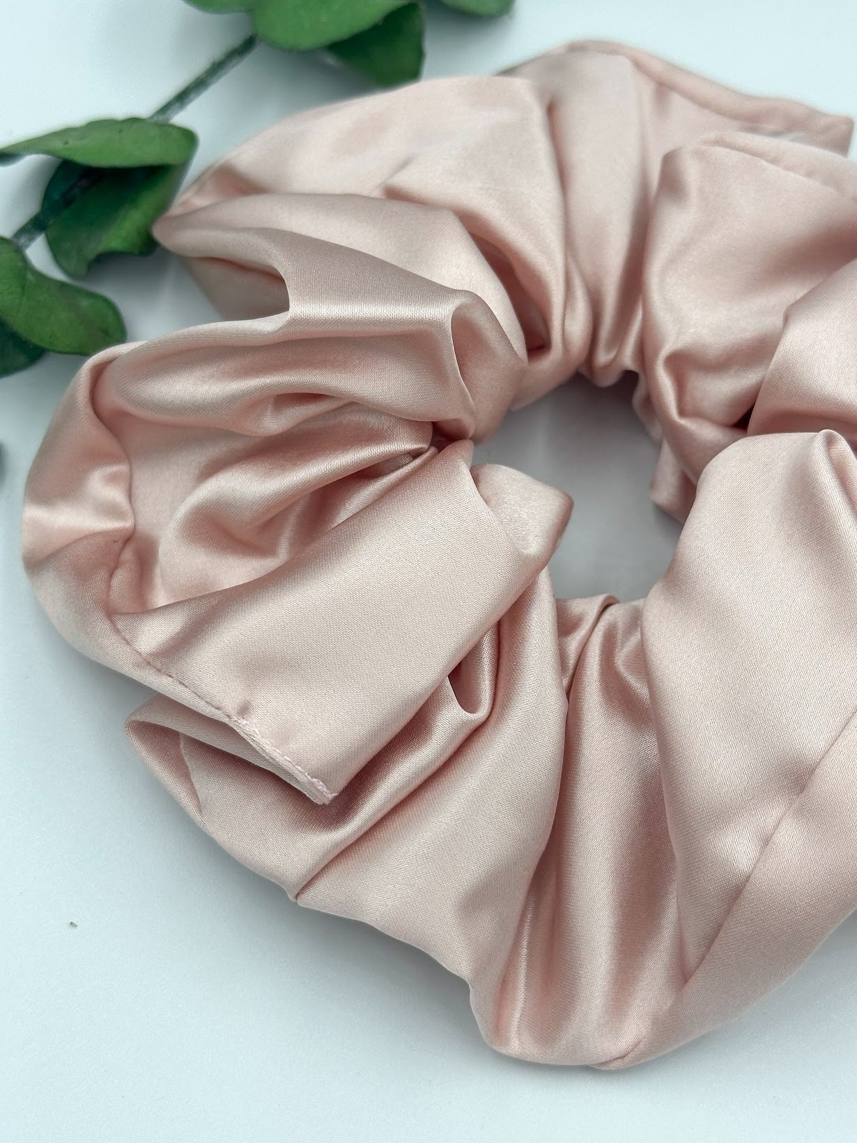 SILK SCRUNCHIE- LARGE SIZE - CHERRY BLOSSOM