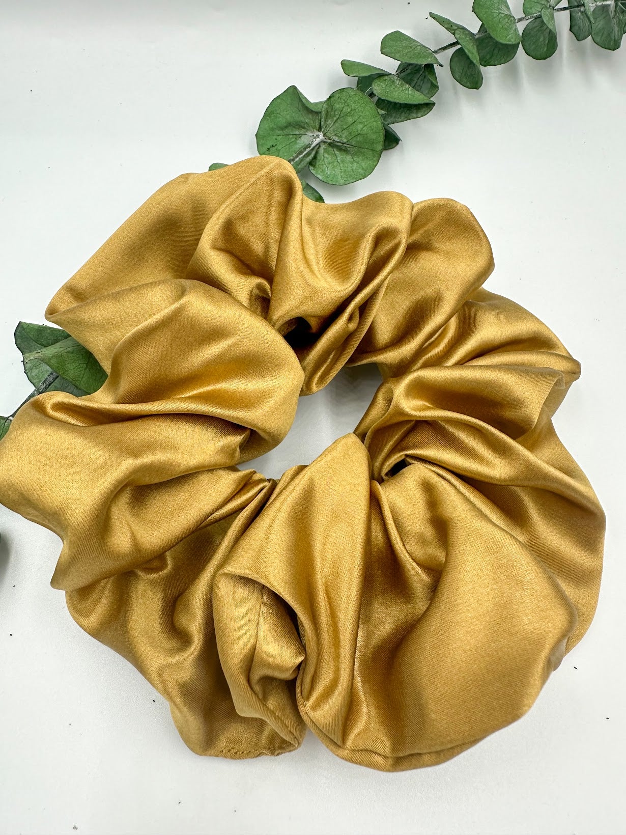 SILK SCRUNCHIE- LARGE SIZE - GOLD