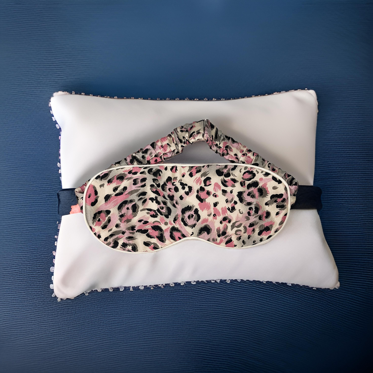SLEEP MASK (100% MULBERRY SILK) - PINK LEO PRINT