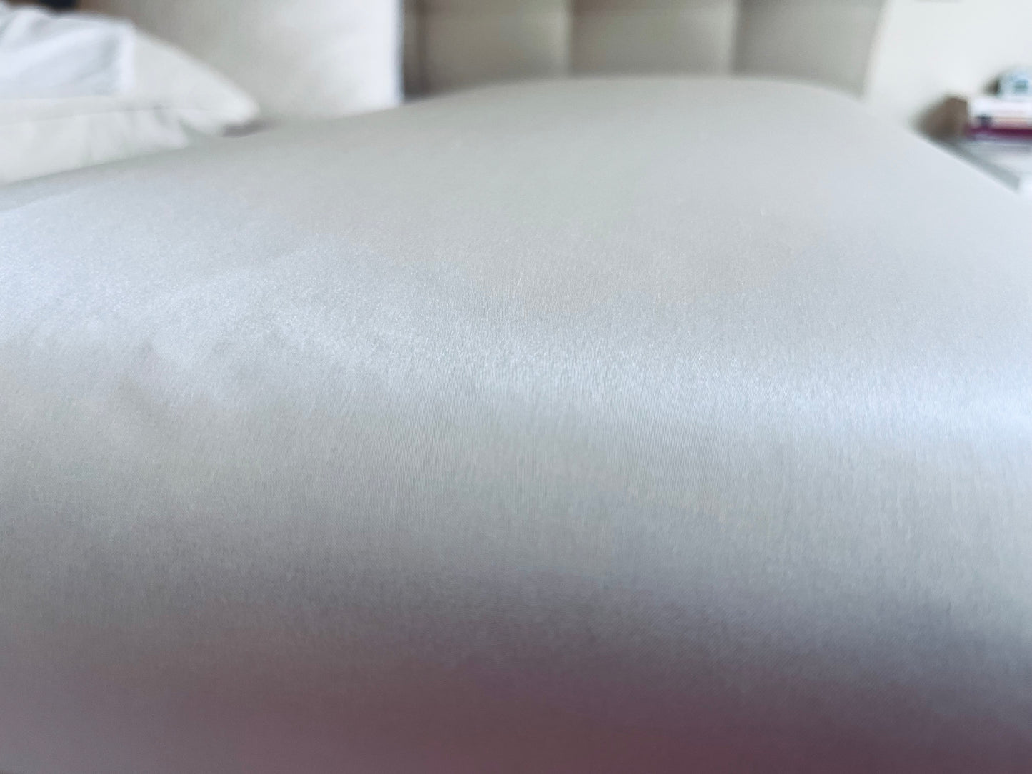 SILK PILLOWCASE - WHITE COLOR