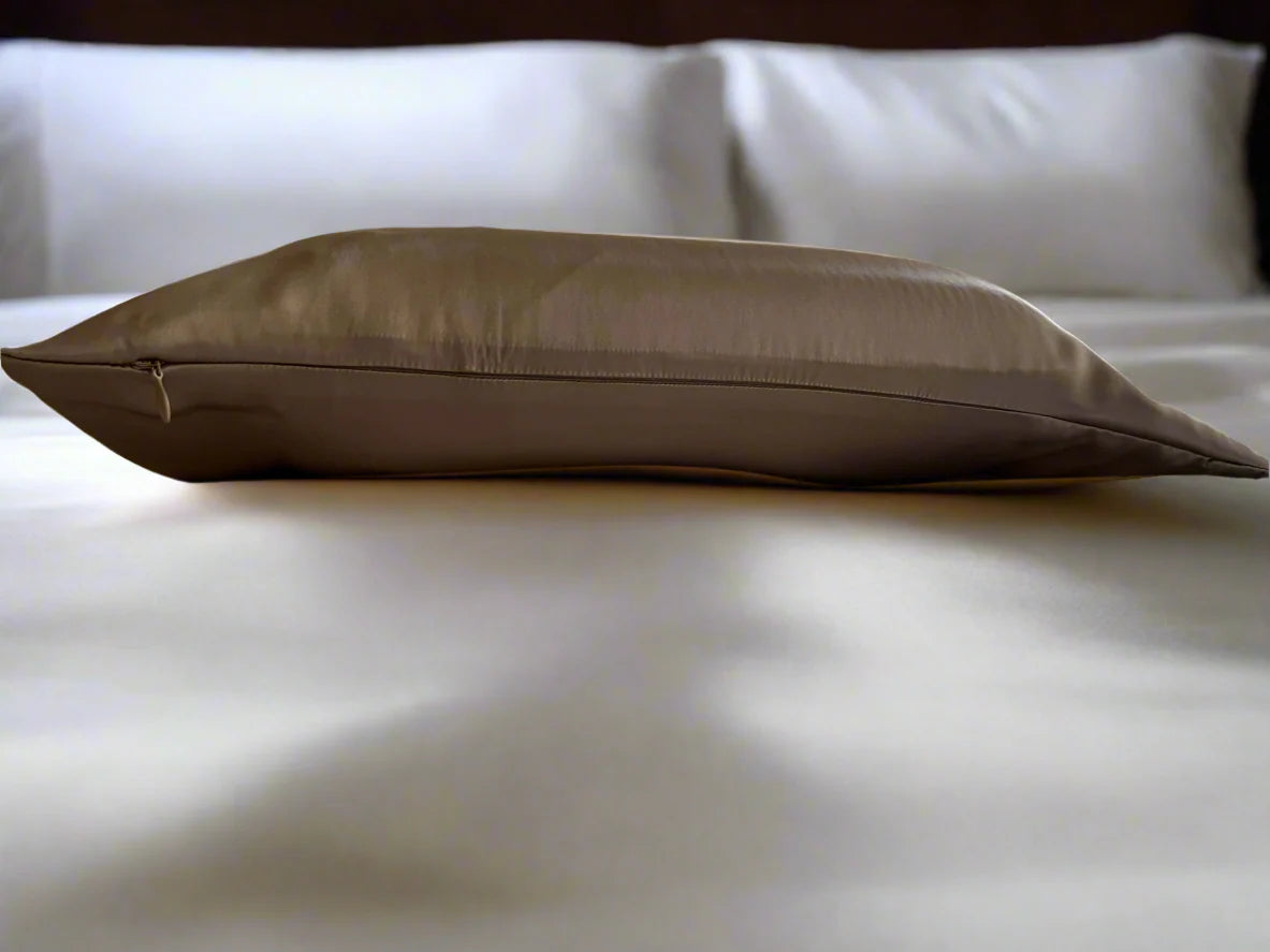 FUNDA DE ALMOHADA DE SEDA - COLOR BRONCE