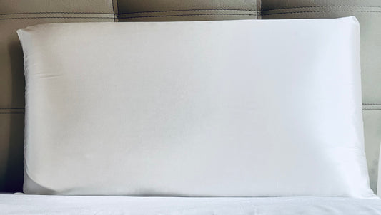 La funda de almohada de seda mejora la calidad del sueño, previene las arrugas y el cabello encrespado durante el sueño. 
