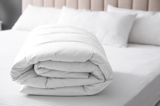 Los edredones nordicos de ICON SILK ofrecen un sueño saludable. Son de seda pura e hipoalergenicos por naturaleza.